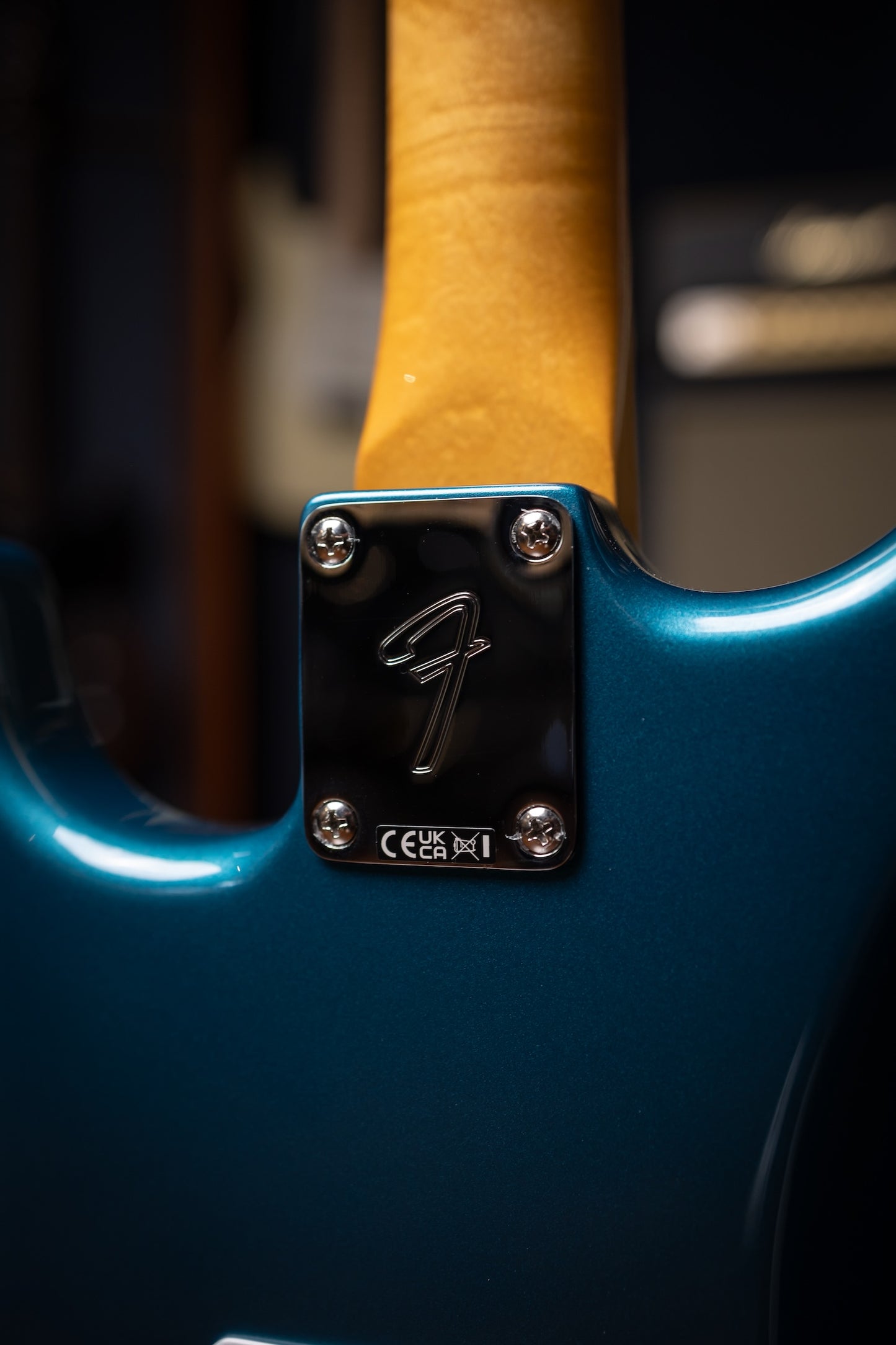 Fender Vintera III Late '60s Stratocaster - Ocean Turquoise
