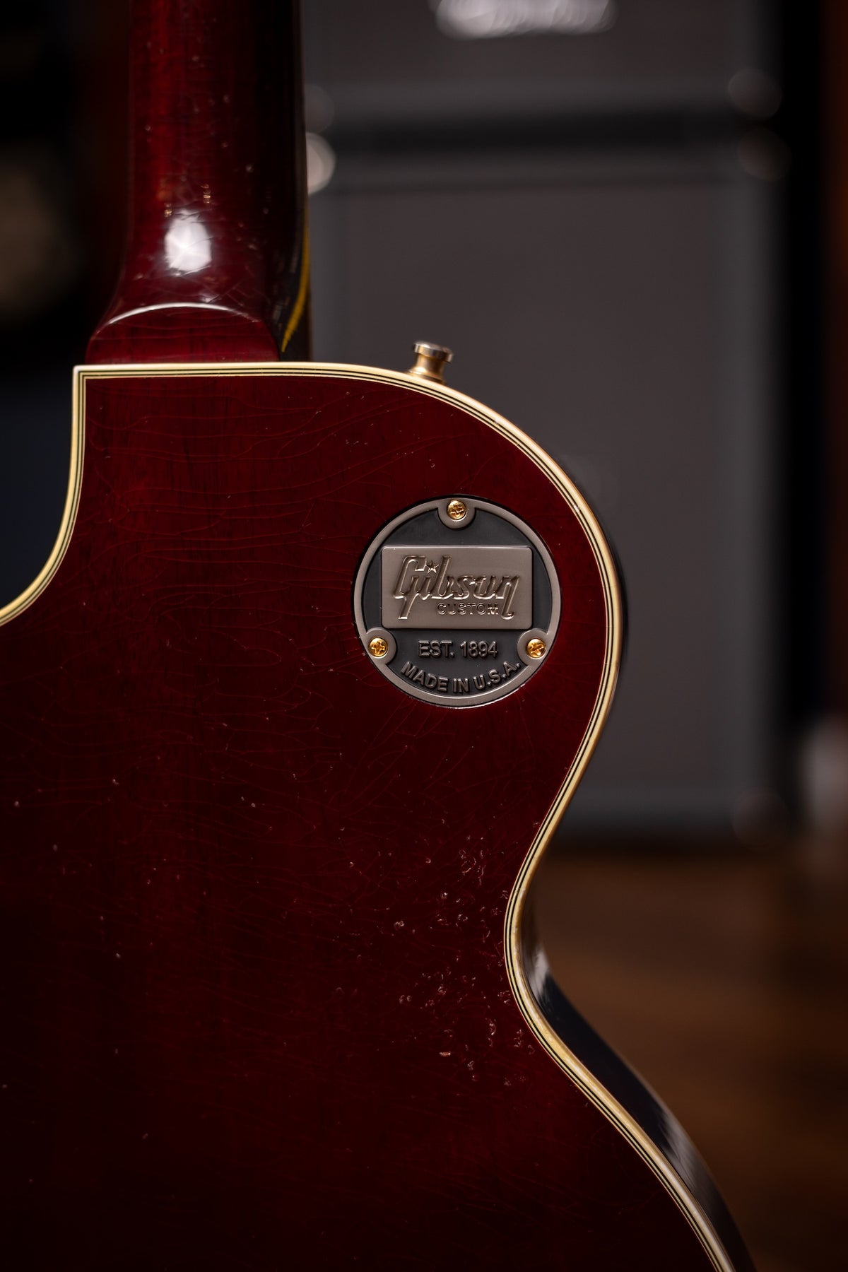 Pre-Owned Gibson Les Paul Custom Jerry Cantrell "Wino" Murphy Lab Electric Guitar - Light Aged Wine Red