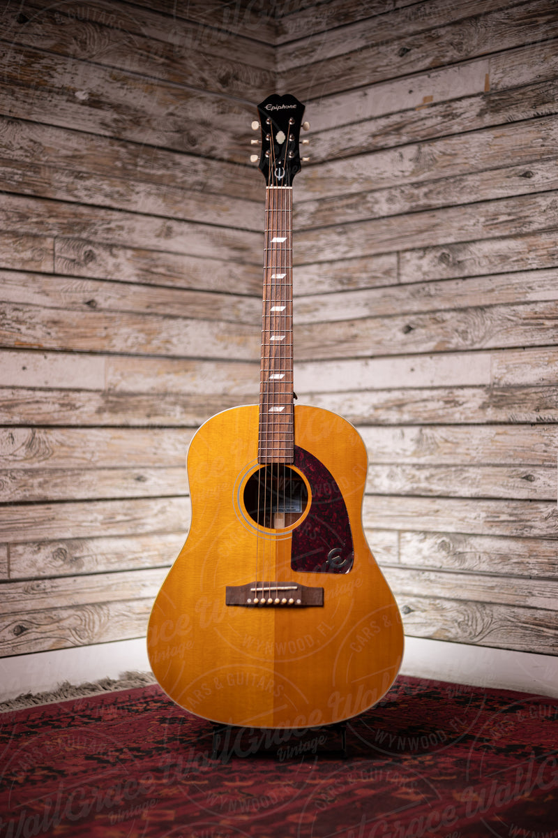 Epiphone Masterbilt Texan Acoustic-Electric Guitar - Antique Natural A –  Walt Grace Vintage