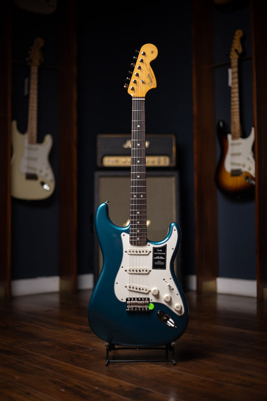 Fender Vintera III Late '60s Stratocaster - Ocean Turquoise