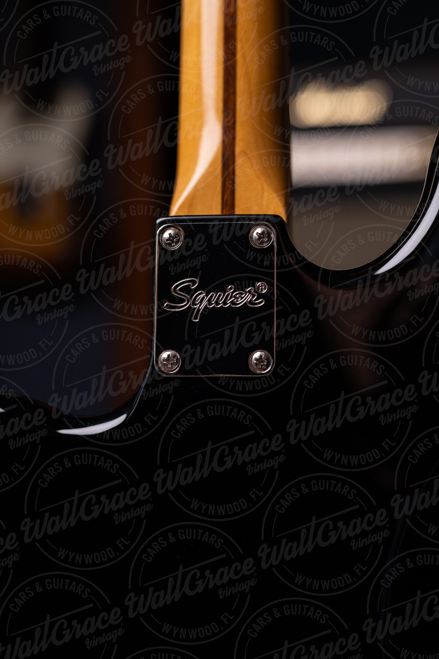 Squier Classic Vibe Bass VI - Black