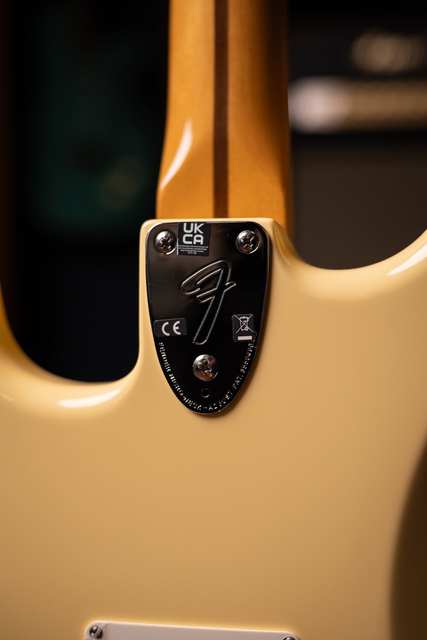 Fender Vintera II '70s Stratocaster Electric Guitar - Vintage White