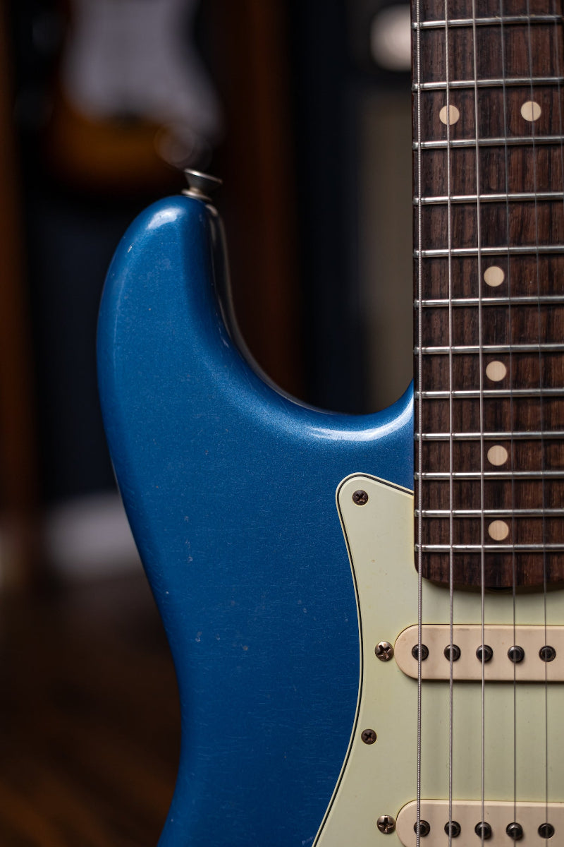 2011 Fender Custom Shop 1960 Stratocaster Relic Electric Guitar - Lake Placid Blue