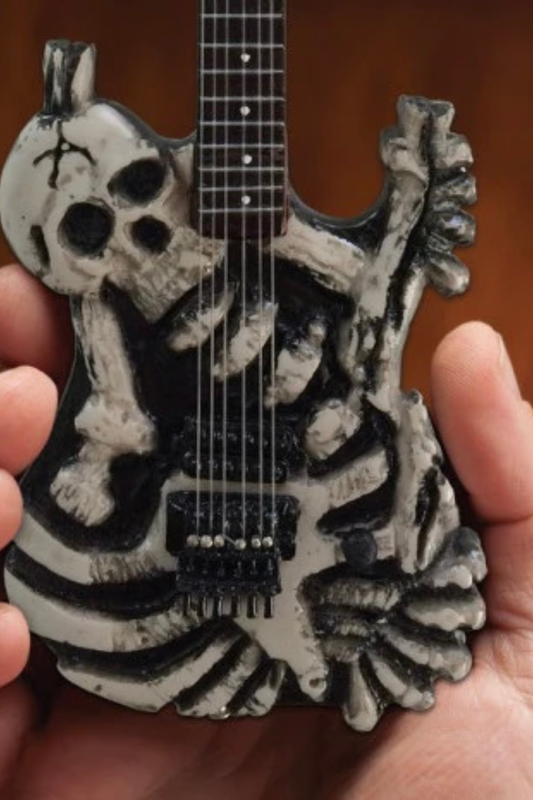 George Lynch Signature Skull & Bones J.FROG - Mini Guitar