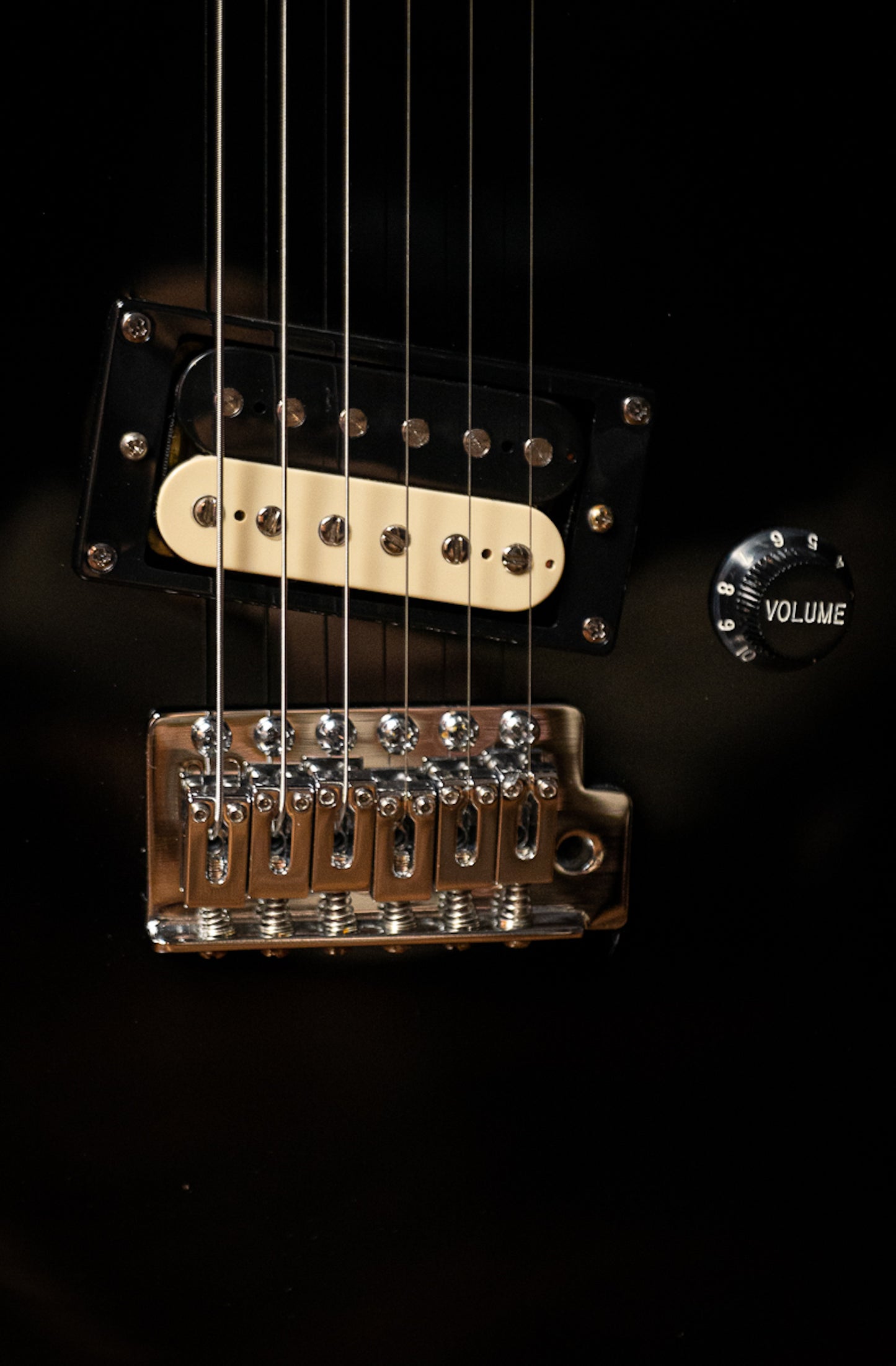 Kramer Baretta Special Chrome Hardware Electric Guitar - Black