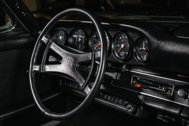 1972 Porsche 911T Targa - Aubergine