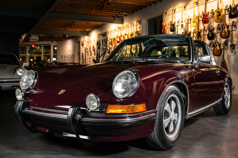 1972 Porsche 911T Targa - Aubergine