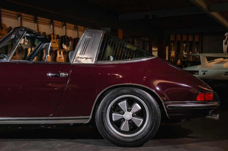 1972 Porsche 911T Targa - Aubergine