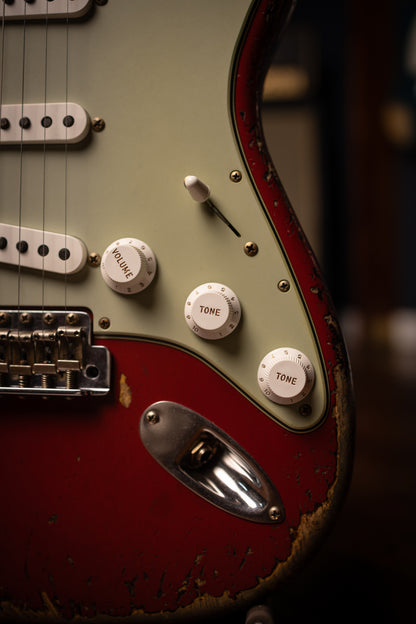 Fender Custom Shop 1961 Stratocaster Super Heavy Relic Electric Guitar - Aged Dakota Red over 3-Color Sunburst