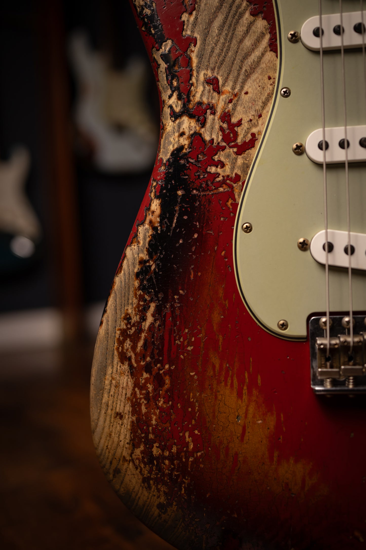 Fender Custom Shop 1961 Stratocaster Super Heavy Relic Electric Guitar - Aged Dakota Red over 3-Color Sunburst