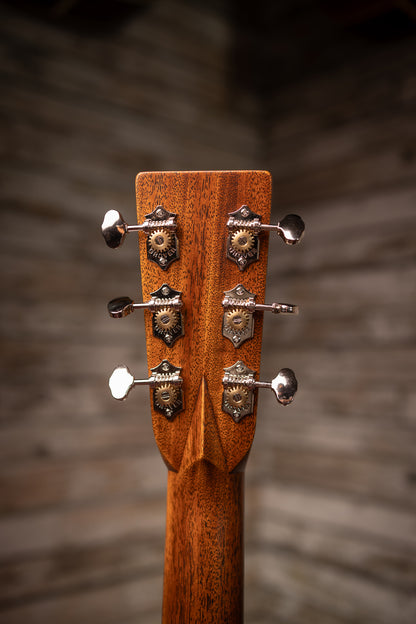 Martin OM-28E Standard L.R. Baggs Orchestra Model Acoustic-Electric Guitar  - Natural