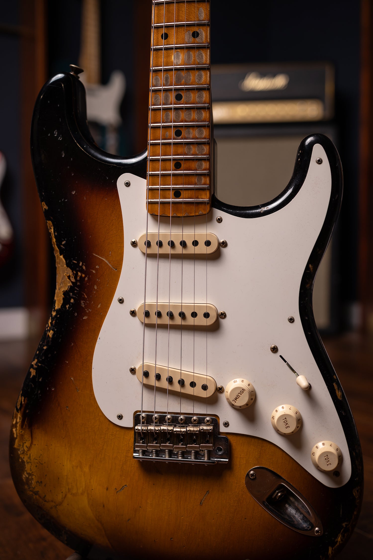 Fender Custom Shop Stratocaster 1957 Heavy Relic Electric Guitar - Aged 2-Color Sunburst