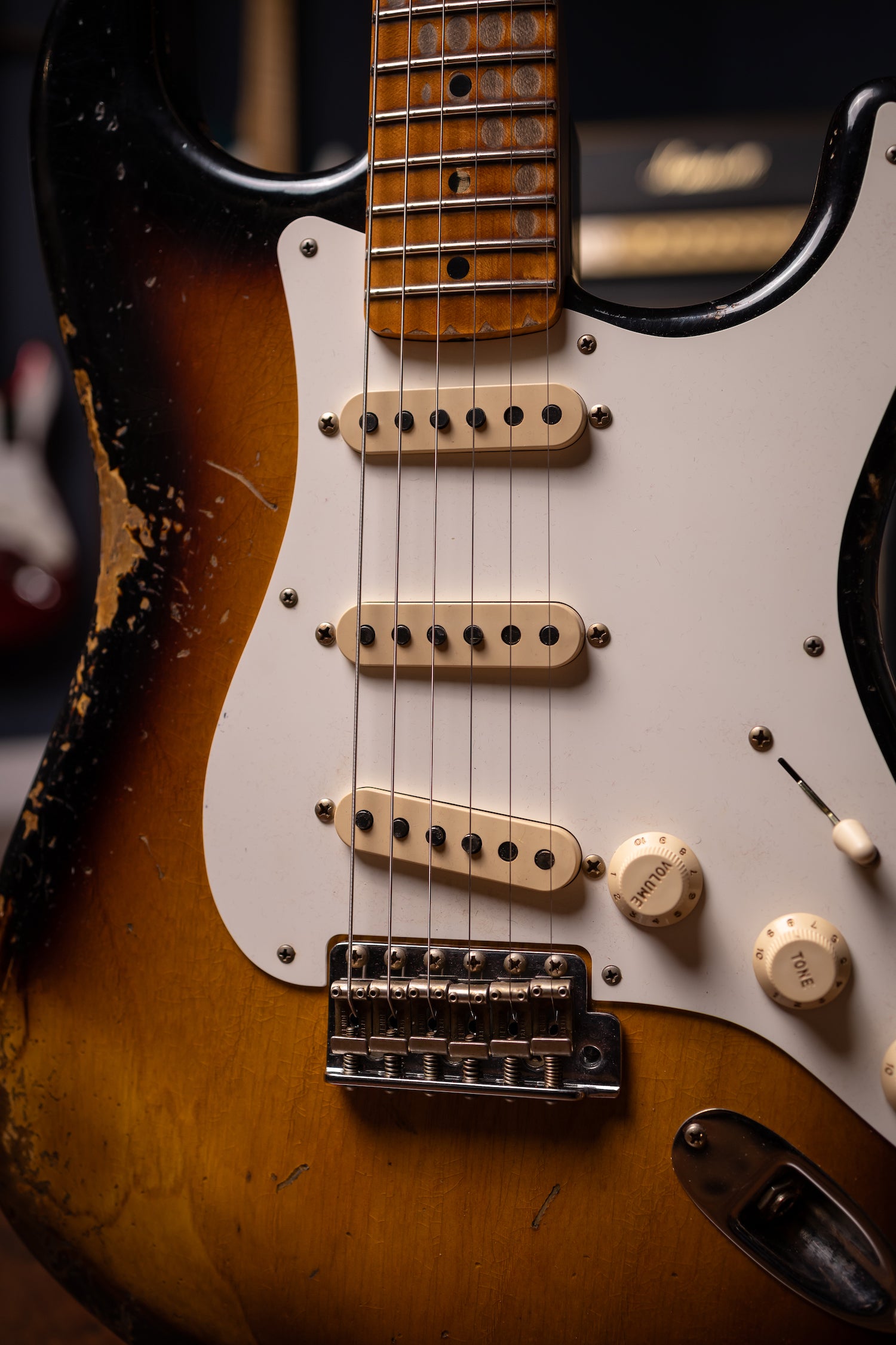 Fender Custom Shop Stratocaster 1957 Heavy Relic Electric Guitar - Aged 2-Color Sunburst