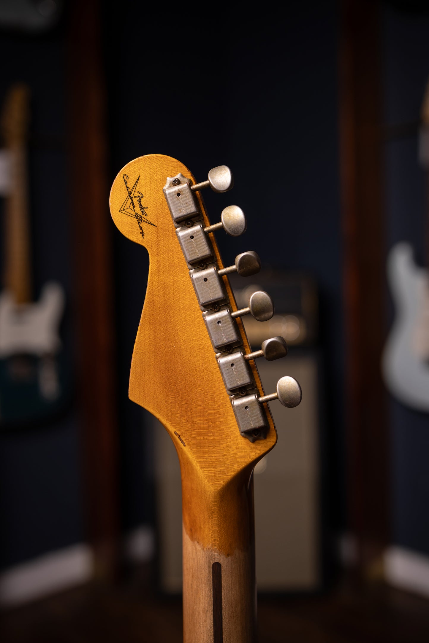 Fender Custom Shop Stratocaster 1957 Heavy Relic Electric Guitar - Aged 2-Color Sunburst