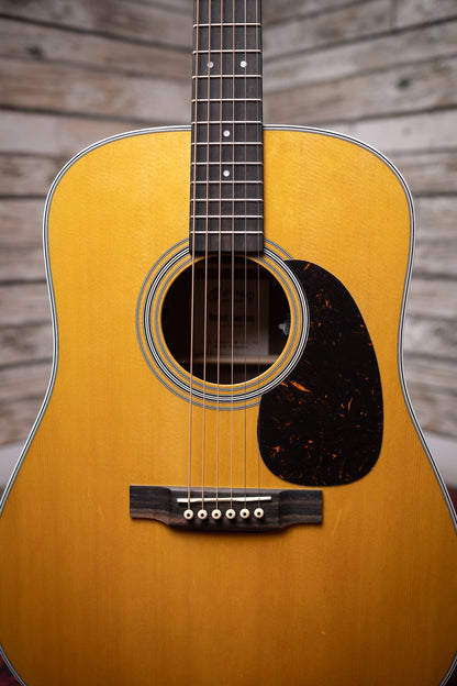 Martin D-13E Retro Spruce/Walnut