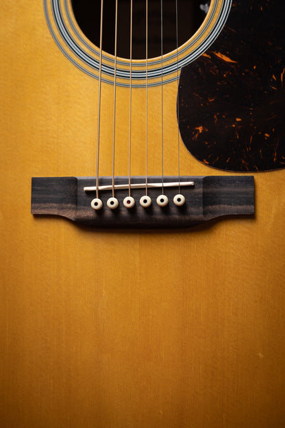 Martin D-13E Retro Spruce/Walnut