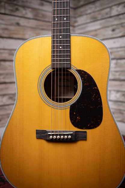 Martin D-13E Retro Spruce/Walnut