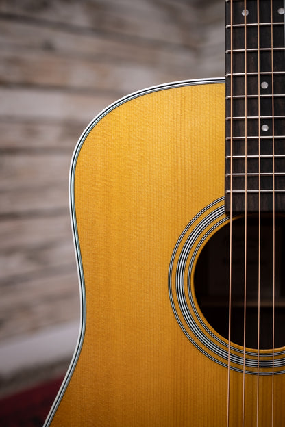 Martin D-13E Retro Spruce/Walnut