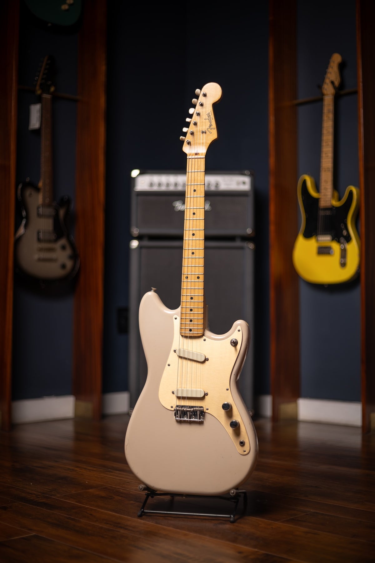 1958 Fender Duo Sonic Electric Guitar - Desert Sand/ Anodized Pickguard