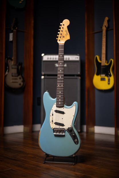 1965 Fender Duo Sonic II Electric Guitar - Daphne Blue