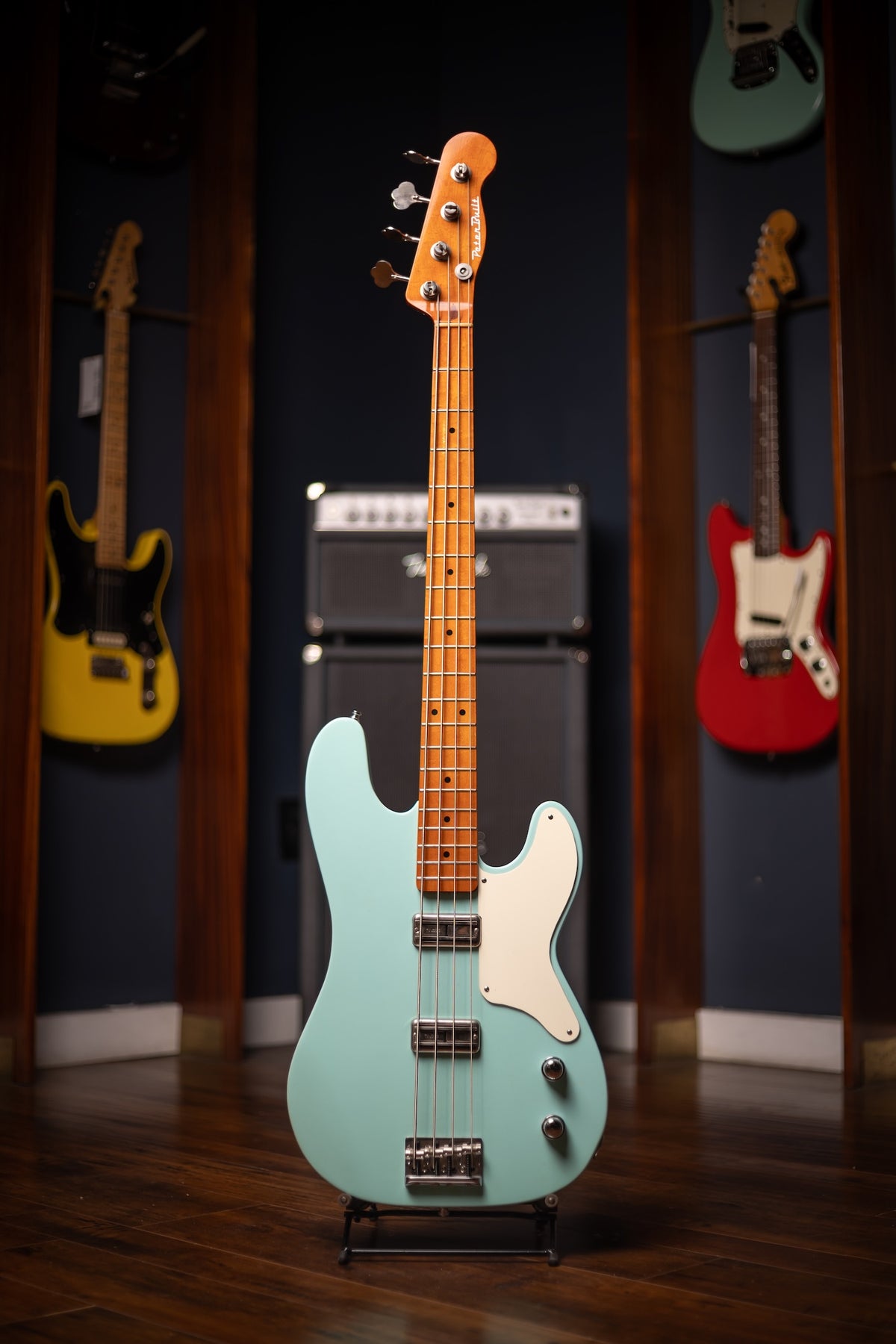 Pre-Owned PeterBuilt Cabrontia Electric Bass - Surf Green