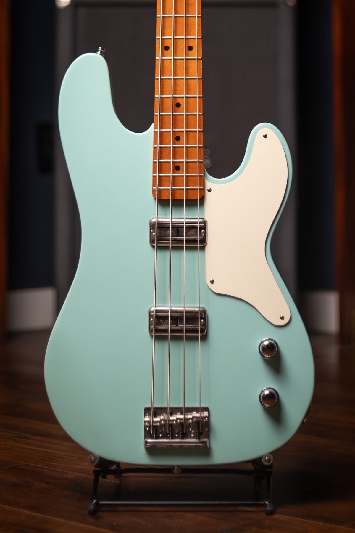 Pre-Owned PeterBuilt Cabrontia Electric Bass - Surf Green