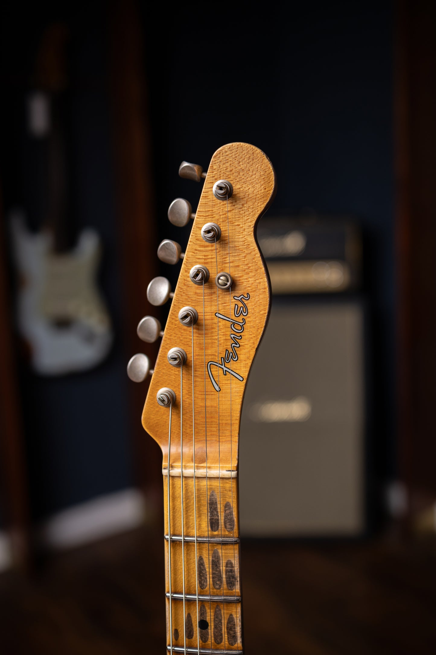 Fender 1951 Telecaster Nocaster Heavy Relic, 1-Piece Quartersawn Maple Neck Electric Guitar - 2-Color Sunburst