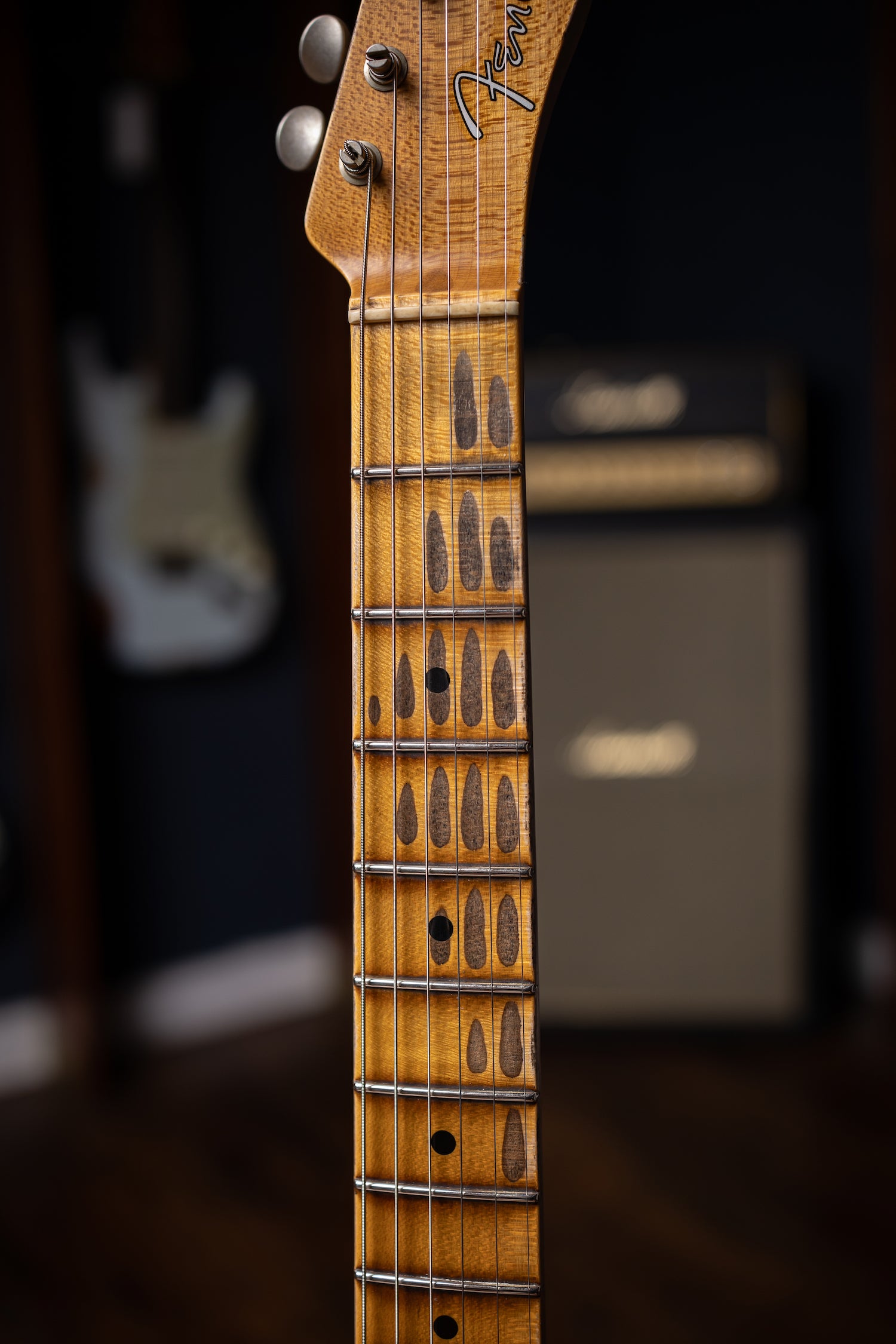 Fender 1951 Telecaster Nocaster Heavy Relic, 1-Piece Quartersawn Maple Neck Electric Guitar - 2-Color Sunburst