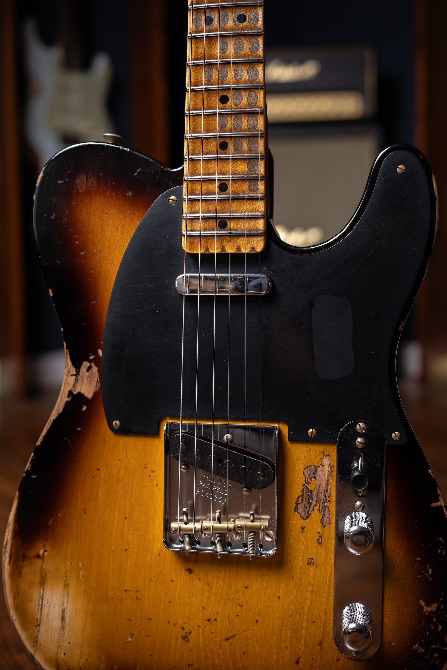 Fender 1951 Telecaster Nocaster Heavy Relic, 1-Piece Quartersawn Maple Neck Electric Guitar - 2-Color Sunburst