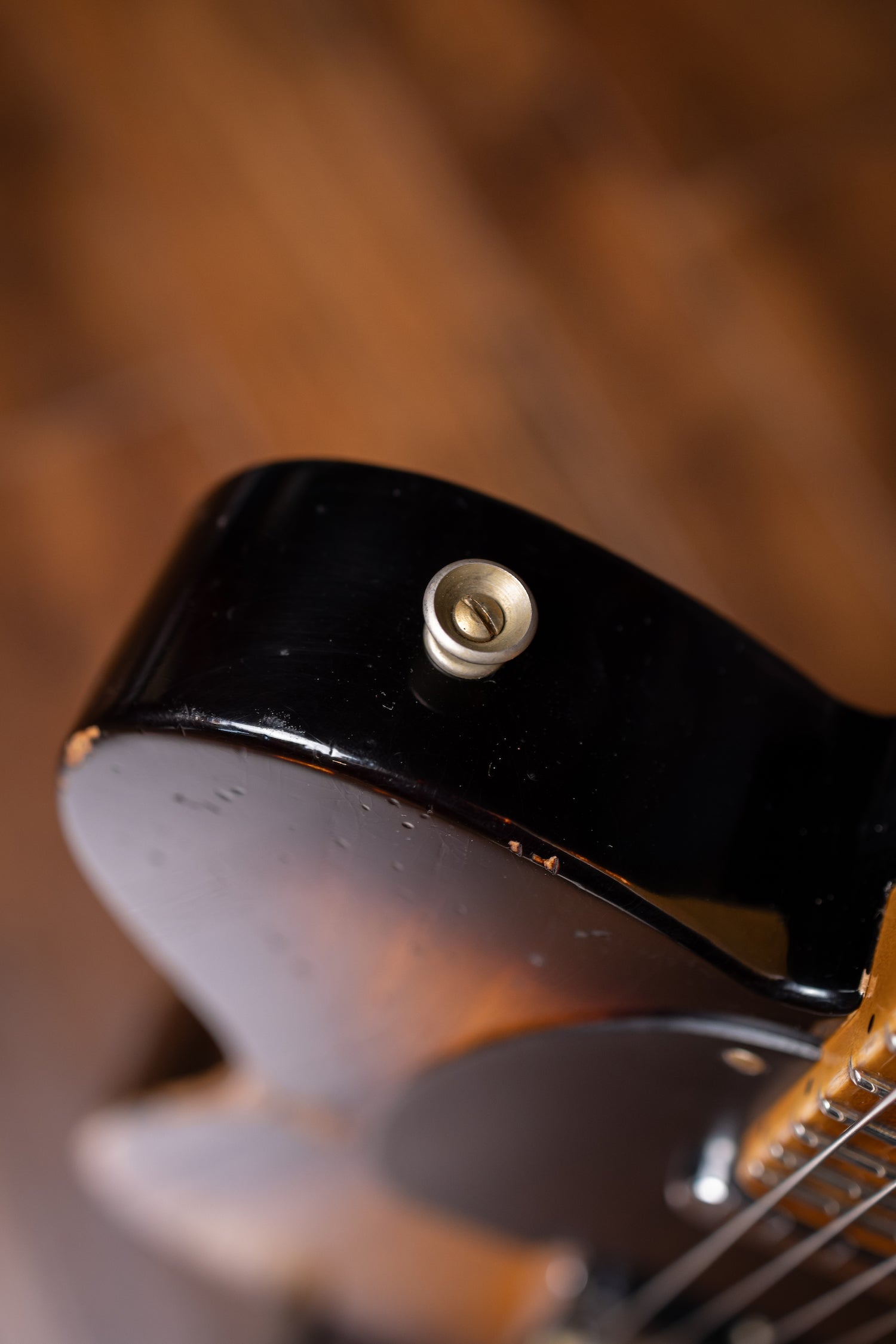 Fender 1951 Telecaster Nocaster Heavy Relic, 1-Piece Quartersawn Maple Neck Electric Guitar - 2-Color Sunburst