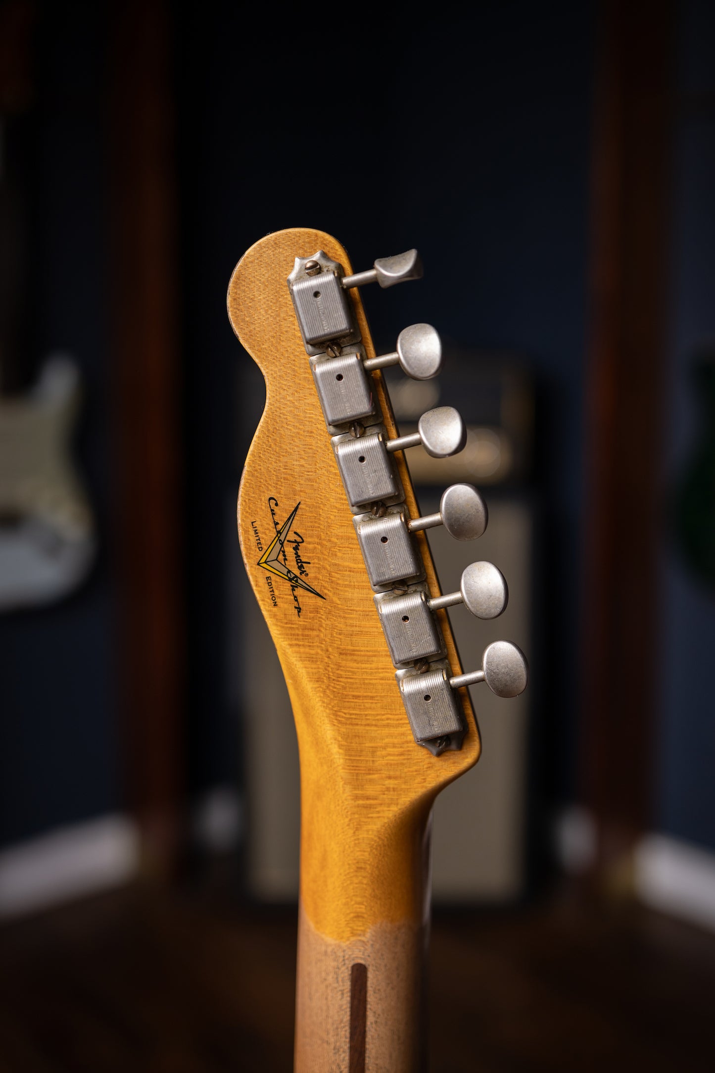 Fender 1951 Telecaster Nocaster Heavy Relic, 1-Piece Quartersawn Maple Neck Electric Guitar - 2-Color Sunburst