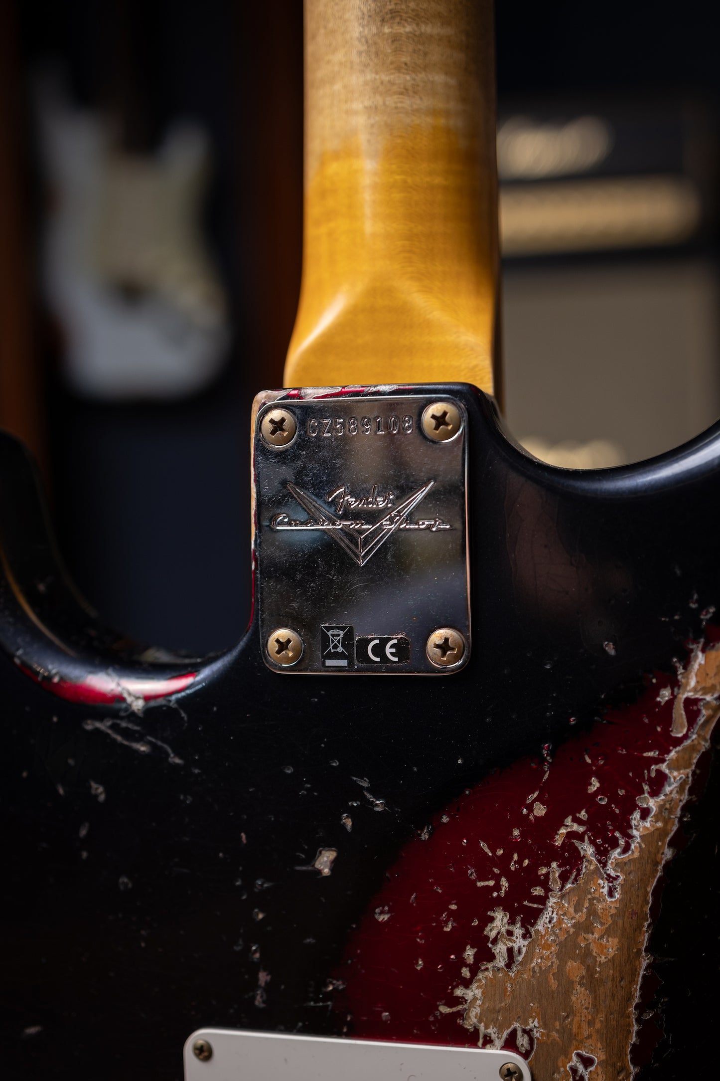 Limited Edition '59 Strat HSS Heavy Relic - Black Pearl over Midnight Wine