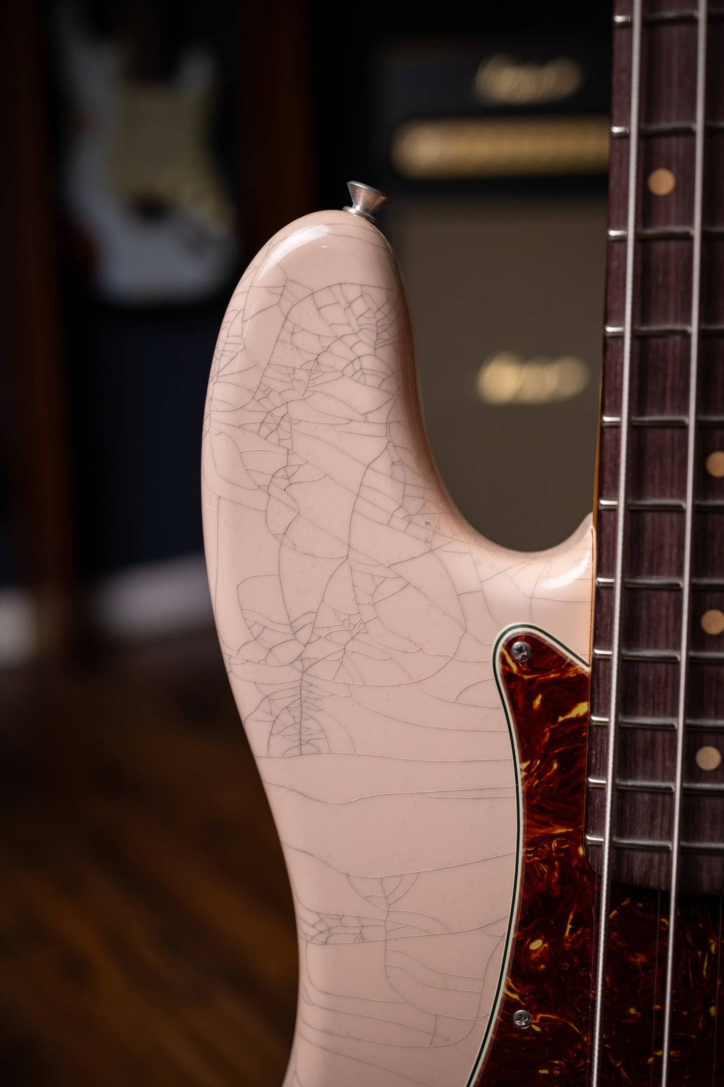 Fender Custom Shop 1960 Precision Bass DLX Closet Classic - Faded Aged Shell Pink