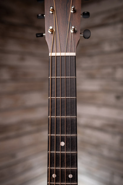 Martin 000-10E Retro Acoustic/Electric Guitar - Spruce/Sapele