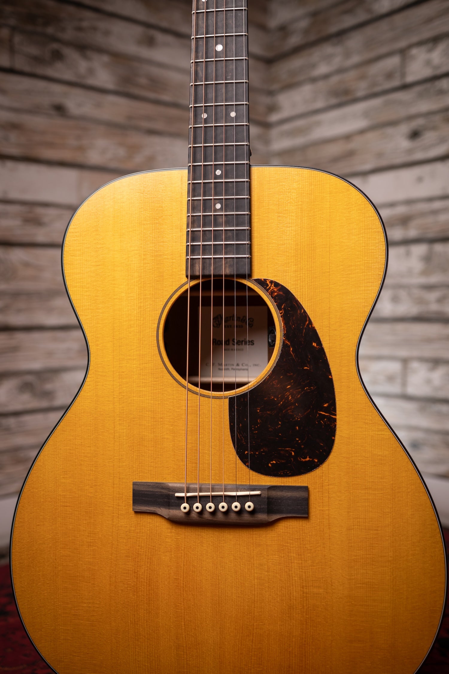 Martin 000-10E Retro Acoustic/Electric Guitar - Spruce/Sapele