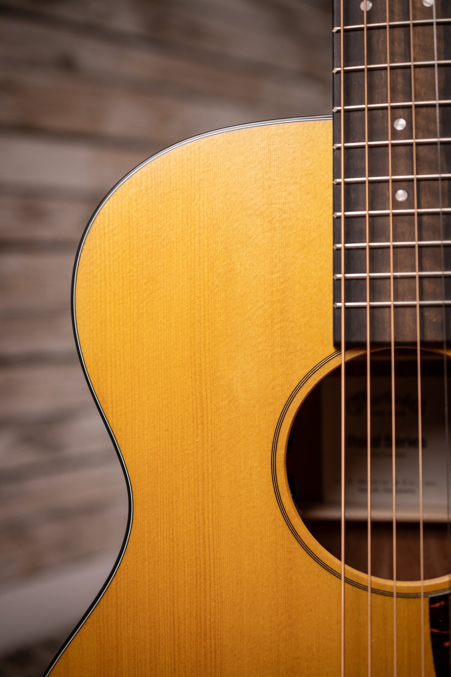 Martin 000-10E Retro Acoustic/Electric Guitar - Spruce/Sapele