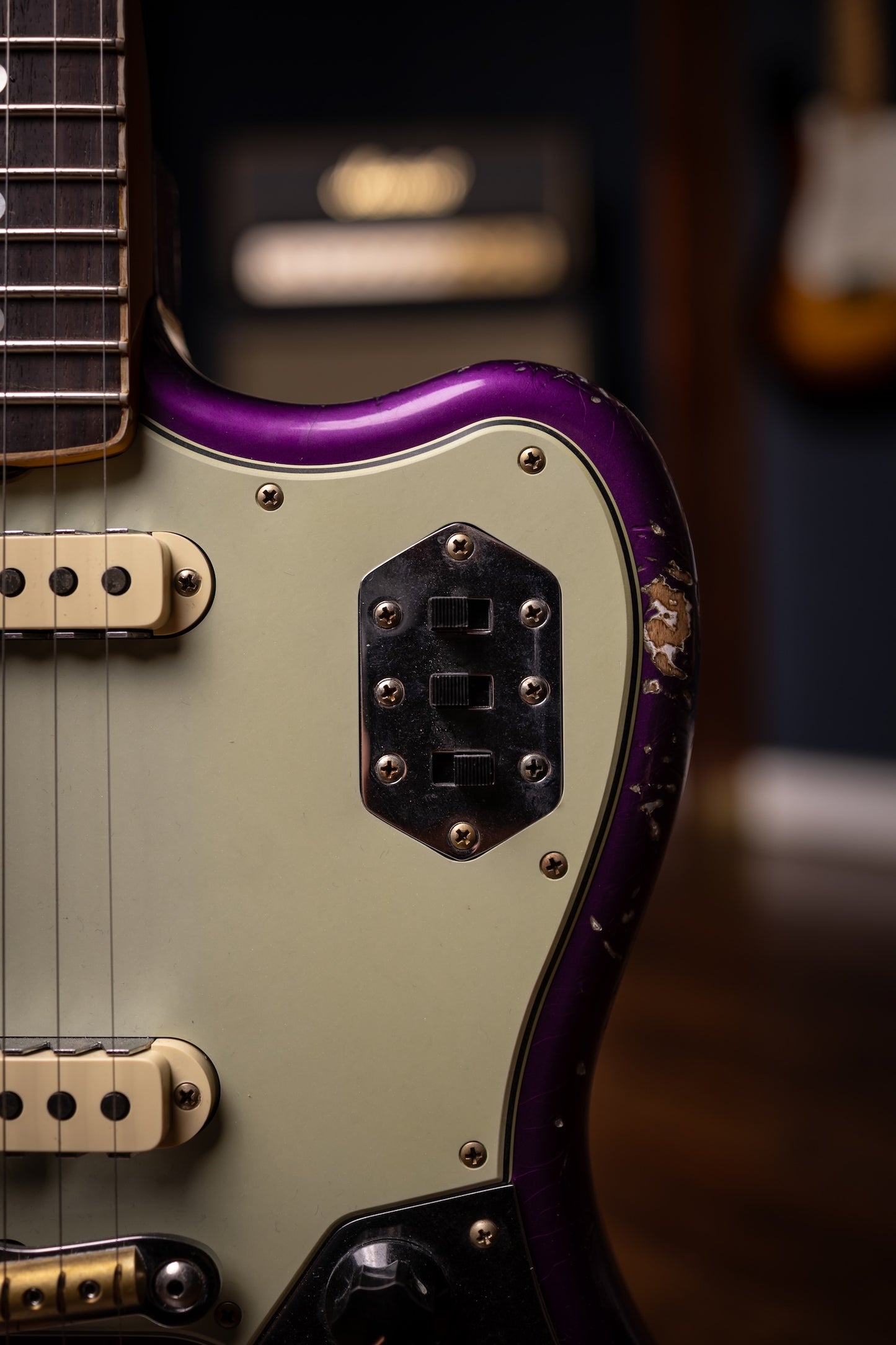Fender Custom Shop 1965 Jaguar Heavy Relic Electric Guitar - Faded Purple Metallic