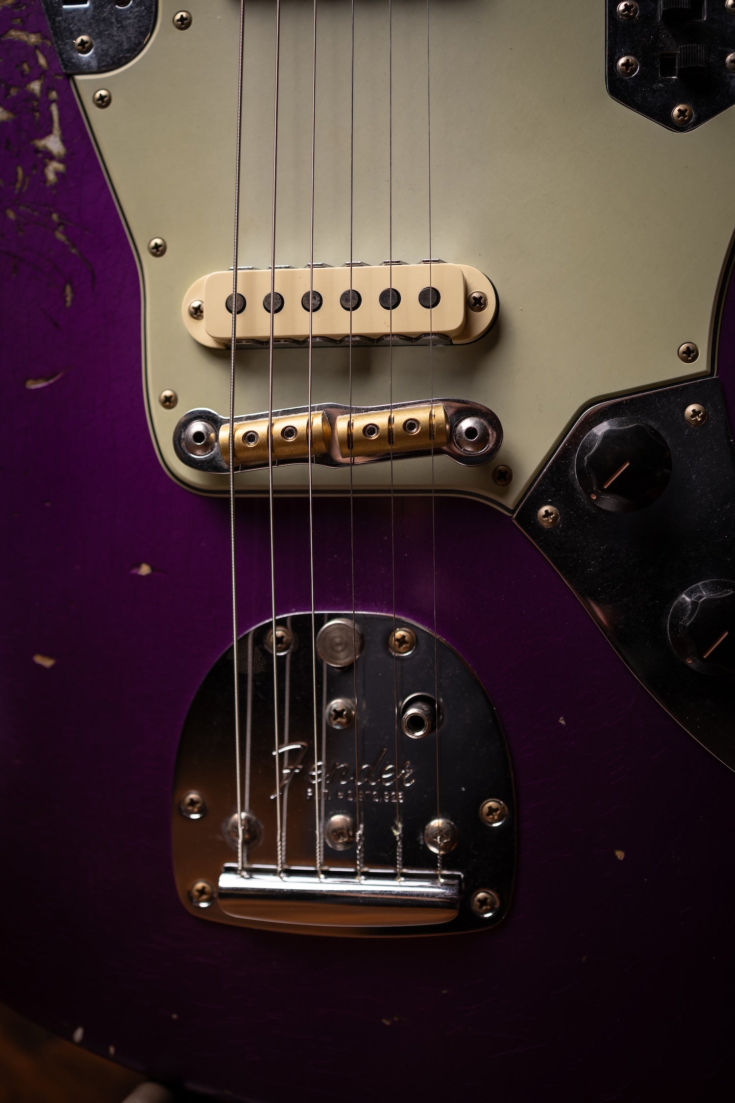 Fender Custom Shop 1965 Jaguar Heavy Relic Electric Guitar - Faded Purple Metallic