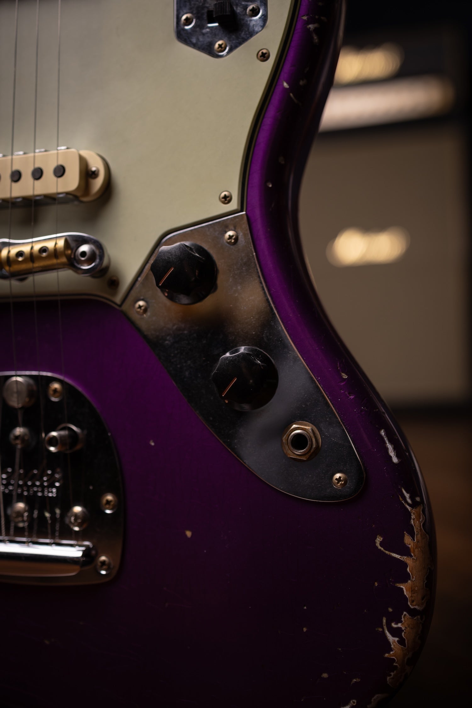 Fender Custom Shop 1965 Jaguar Heavy Relic Electric Guitar - Faded Purple Metallic