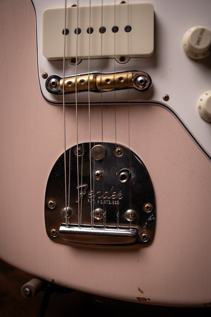 Fender Custom Shop 1963 Jazzmaster® Relic®, Rosewood Fingerboard Electric Guitar - Aged Shell Pink