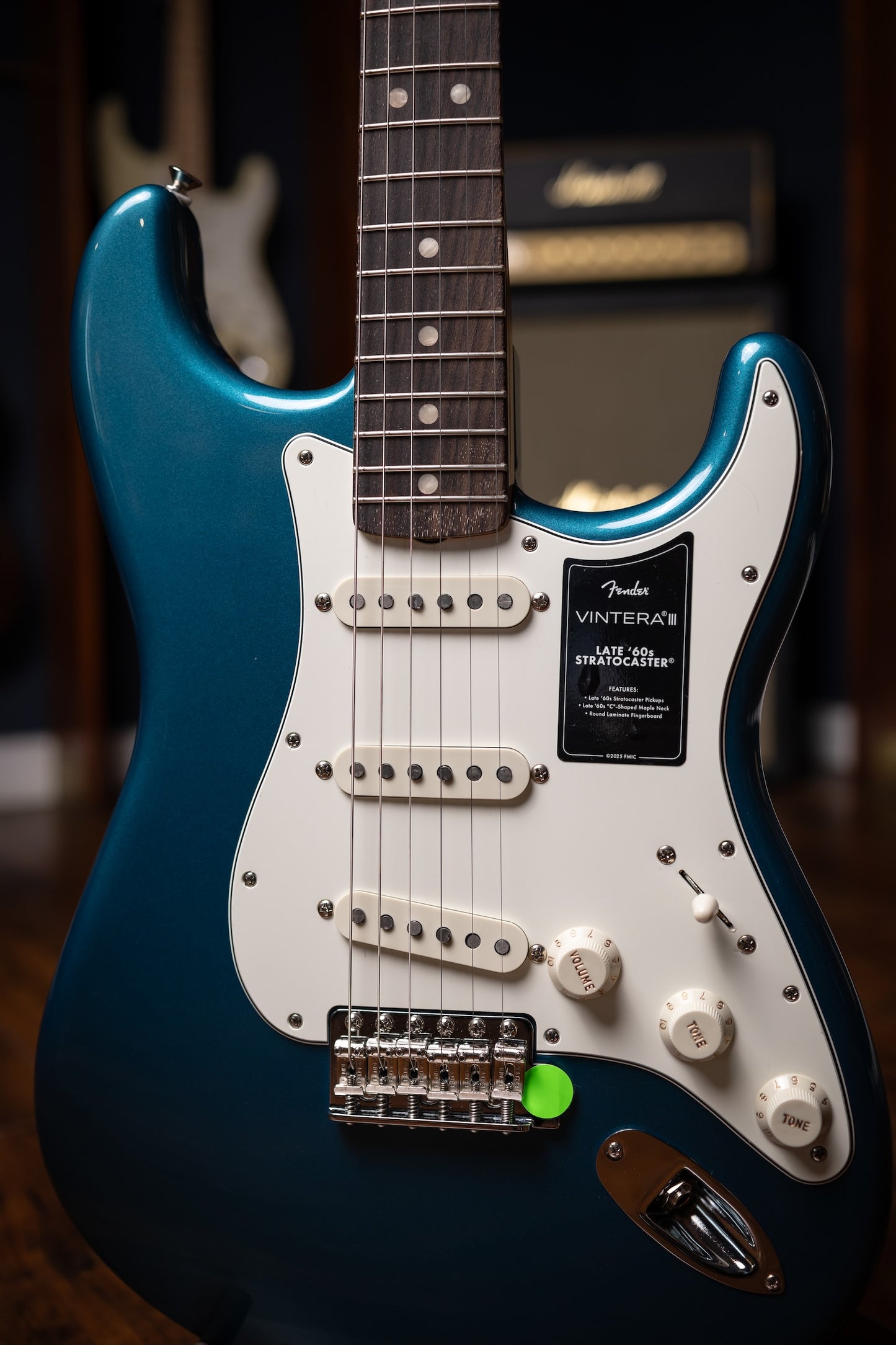 Fender Vintera III Late '60s Stratocaster - Ocean Turquoise