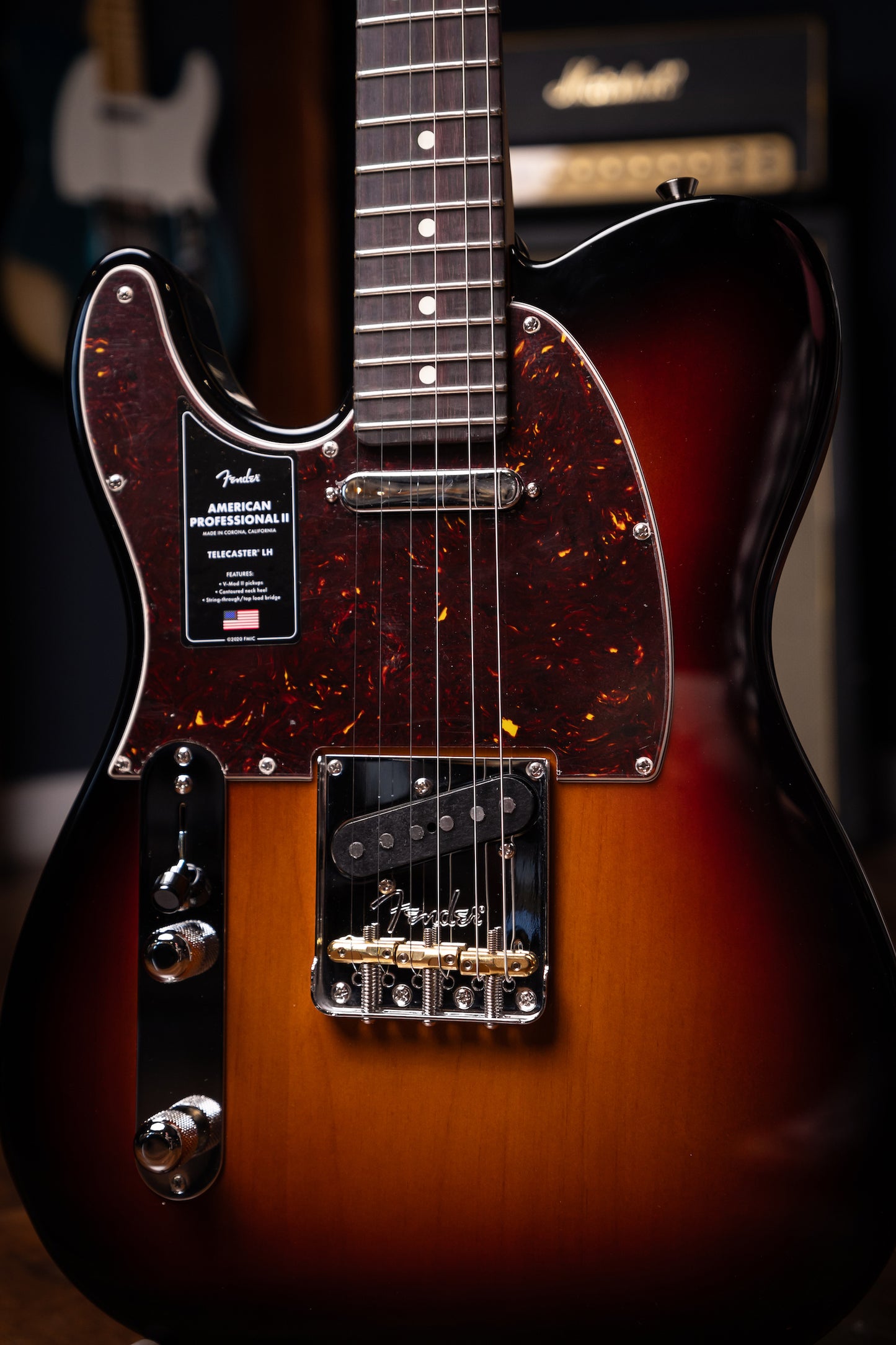 Fender American Professional II Telecaster Left-Hand 3 - Color Sunburst
