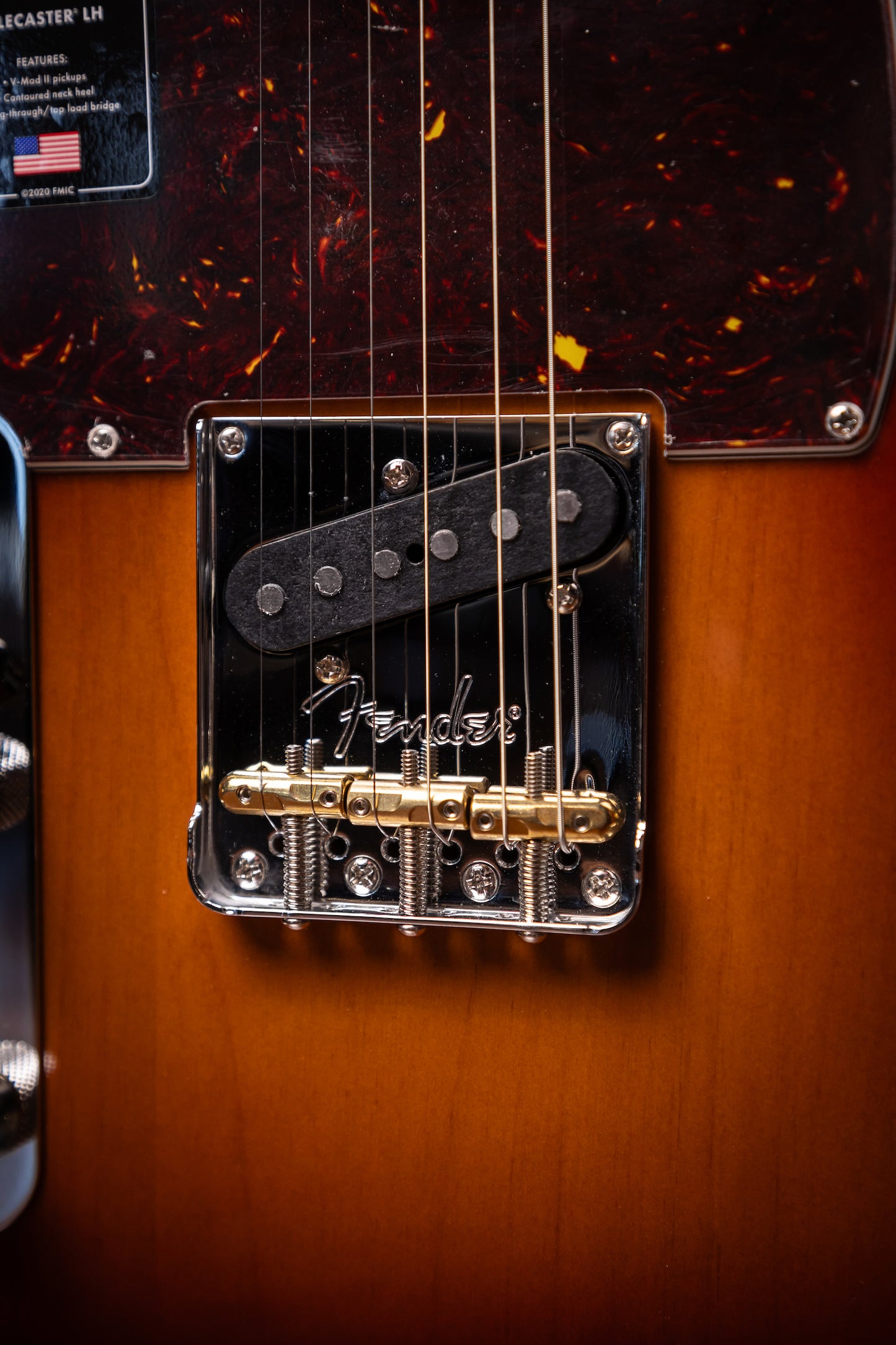 Fender American Professional II Telecaster Left-Hand 3 - Color Sunburst