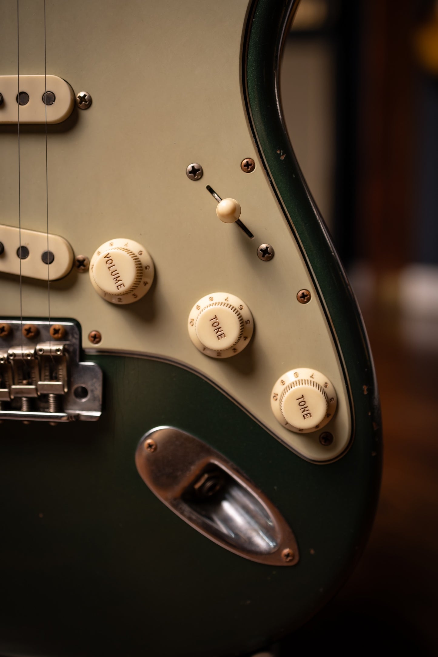 Fender Masterbuilt Todd Krause '63 Stratocaster® Journeyman Relic® Electric Guitar - Sherwood Green Metallic