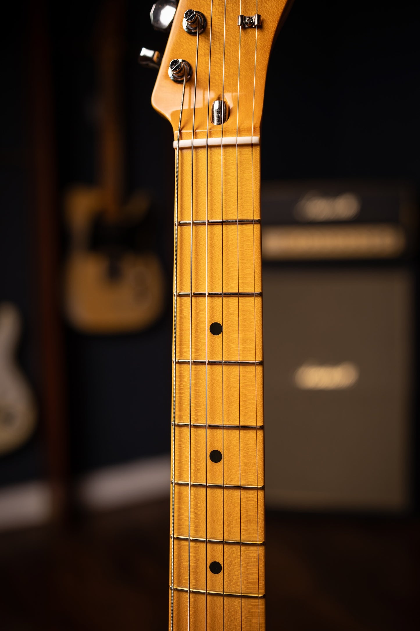Fender American Vintage II 1972 Telecaster® Thinline  Electric Guitar - Candy Apple Red