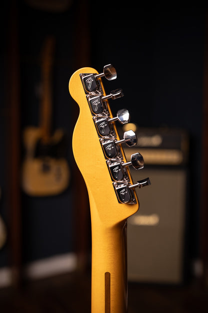 Fender American Vintage II 1972 Telecaster® Thinline  Electric Guitar - Candy Apple Red
