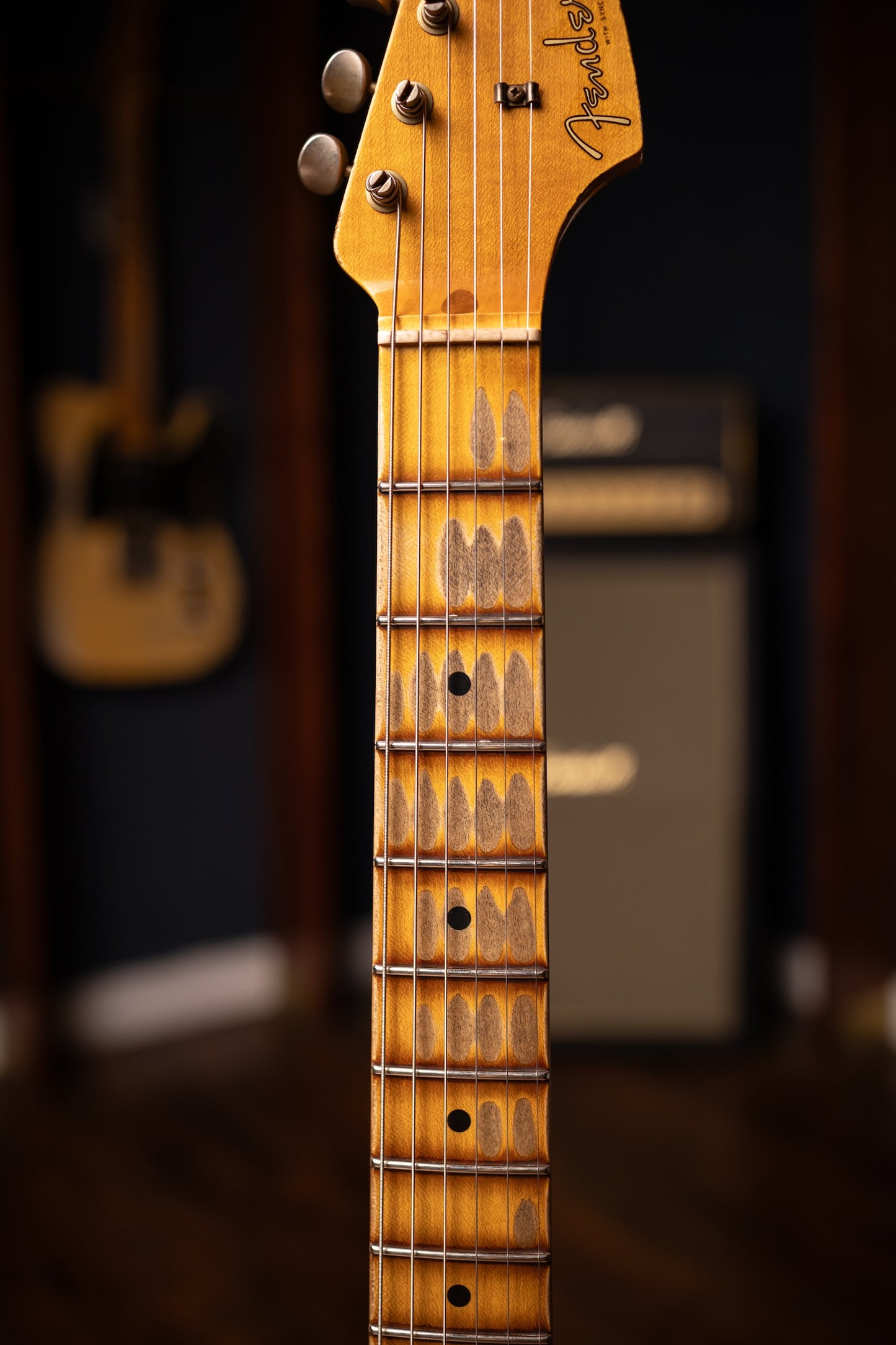 Fender 1957 Stratocaster Heavy Relic Electric Guitar - Aged 2-Color Sunburst