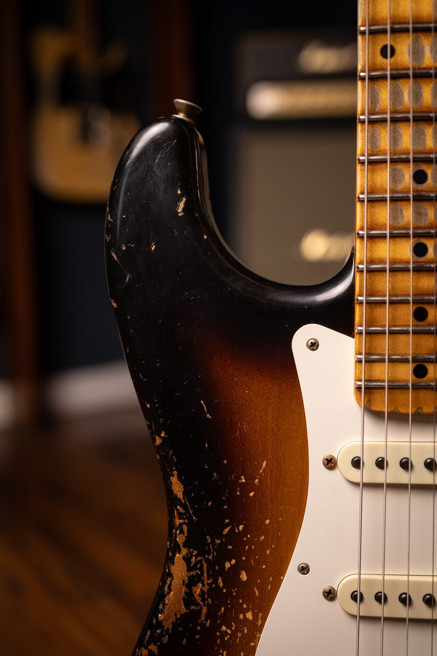 Fender 1957 Stratocaster Heavy Relic Electric Guitar - Aged 2-Color Sunburst