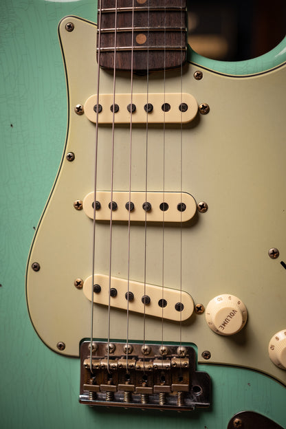 Fender 1959 Stratocaster® Journeyman Relic®  Electric Guitar - Faded Aged Sea Foam Green