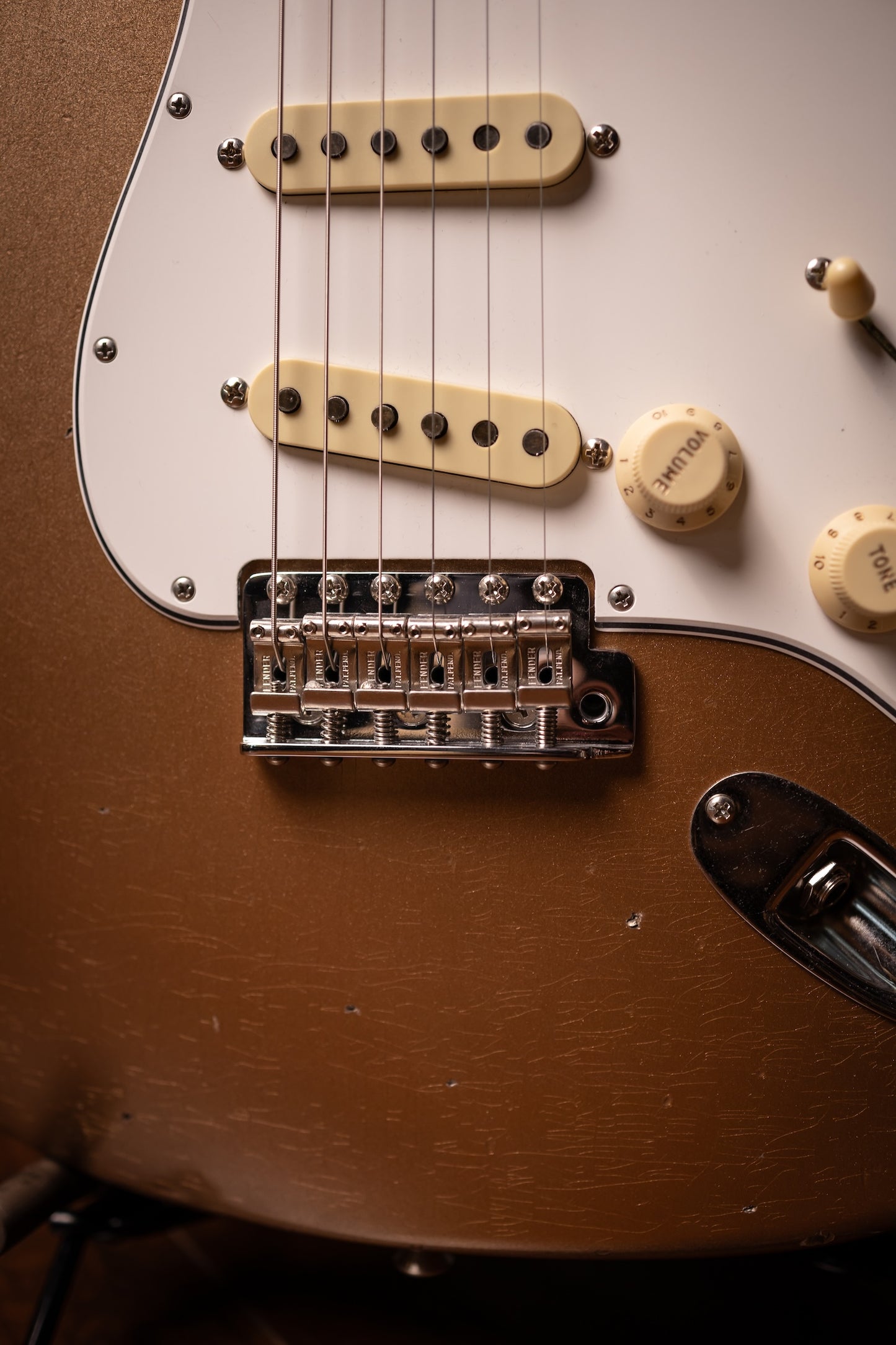 Fender 1967 Stratocaster® Relic Electric Guitar - Aged Firemist Gold